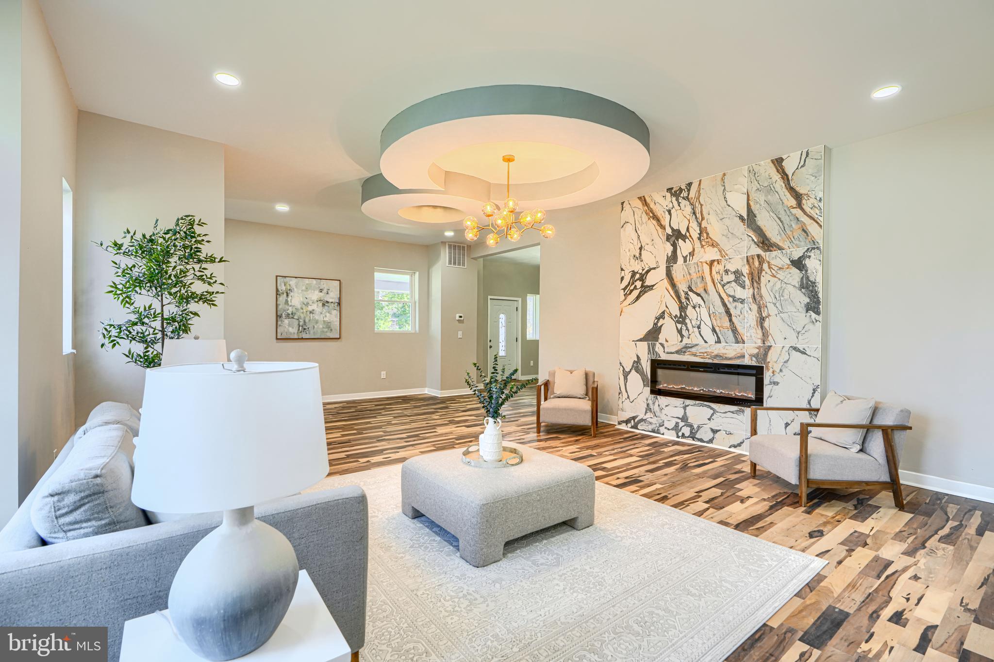 MOUNT WASHINGTON - Residential