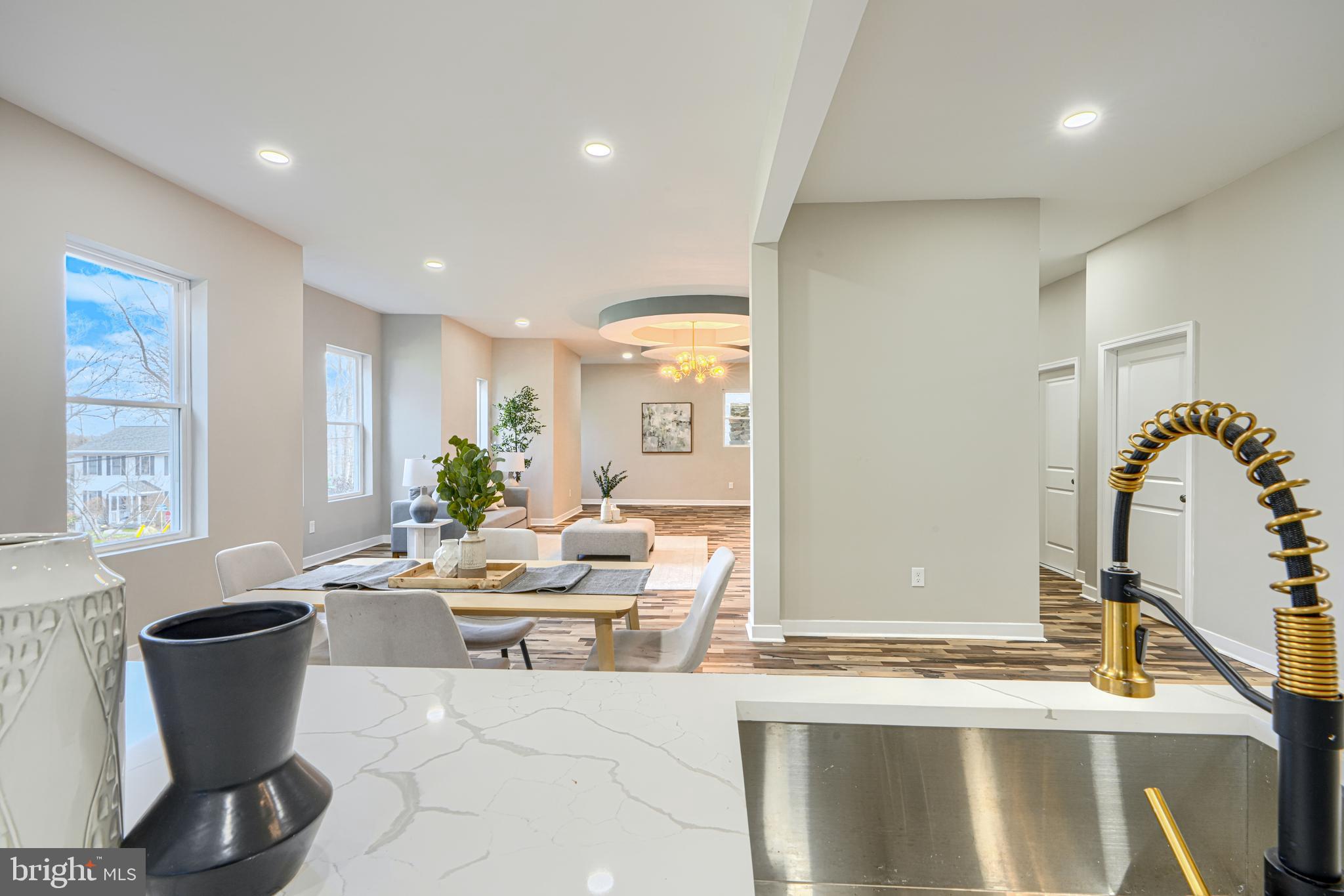 MOUNT WASHINGTON - Residential