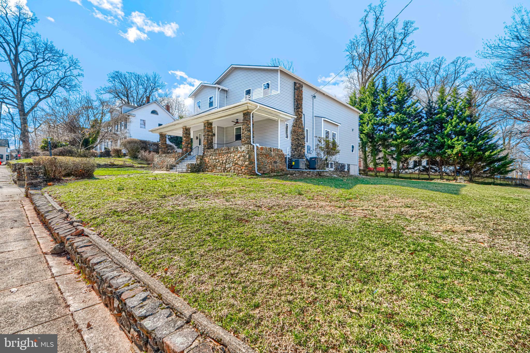 MOUNT WASHINGTON - Residential