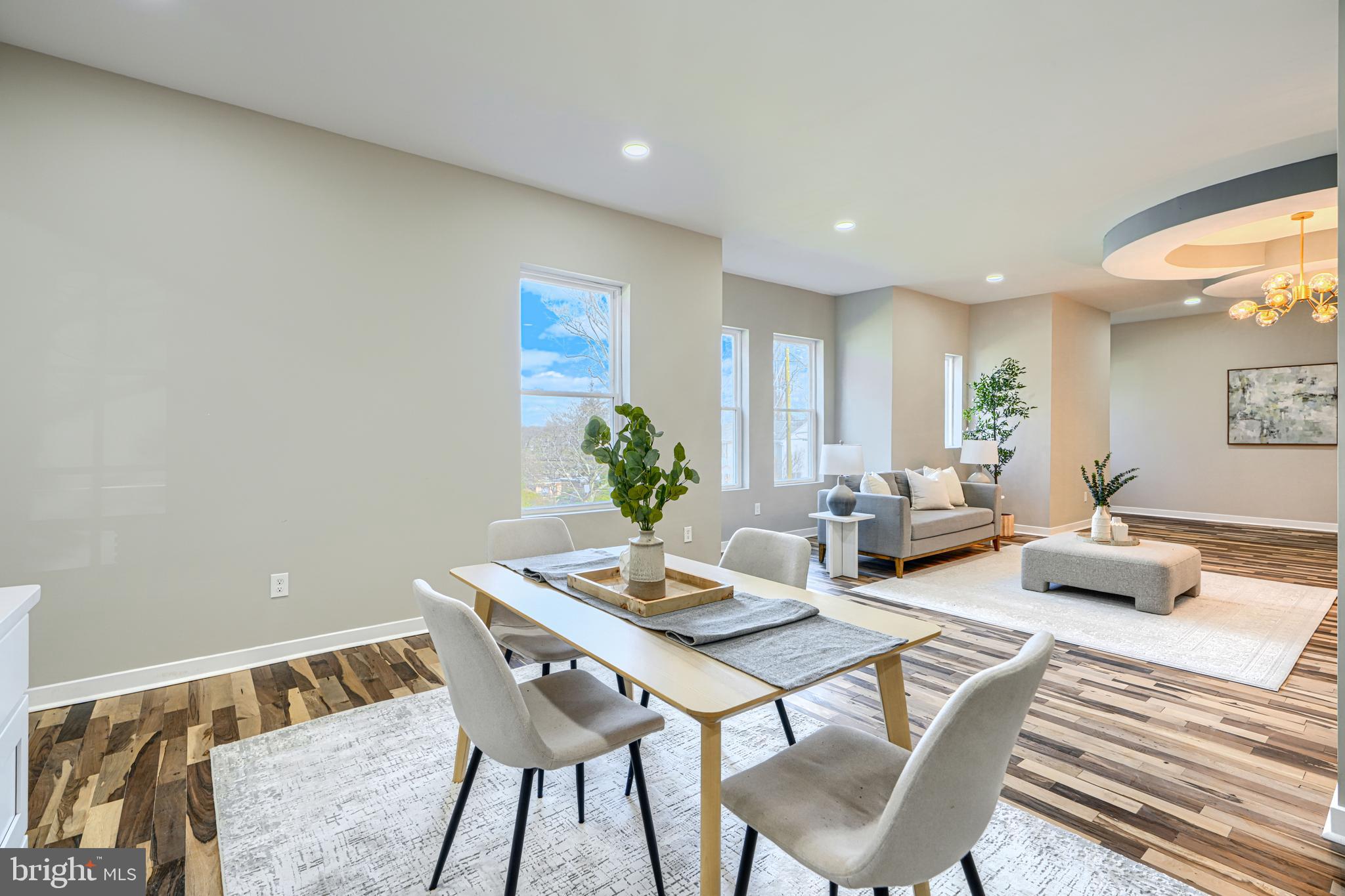 MOUNT WASHINGTON - Residential