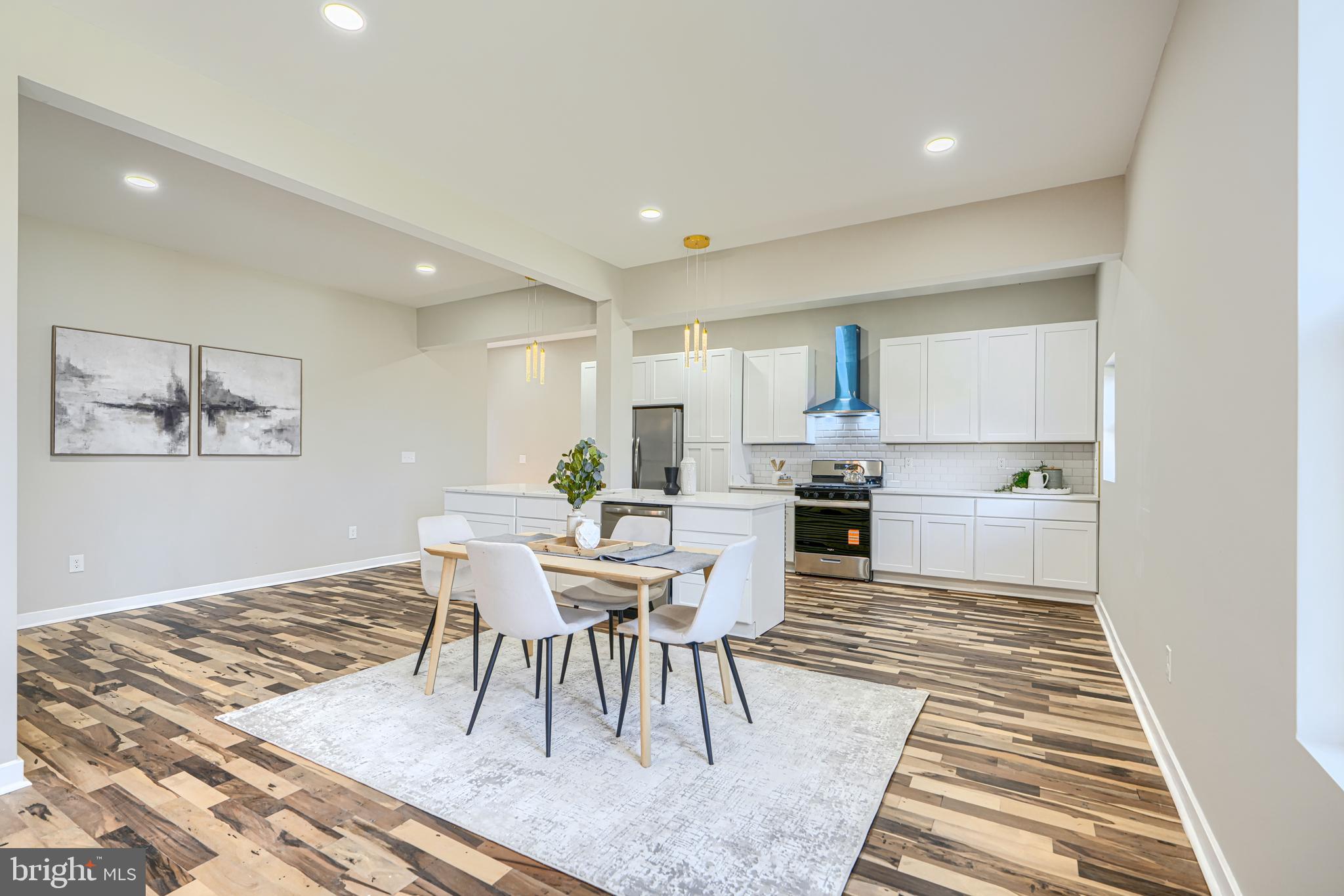 MOUNT WASHINGTON - Residential