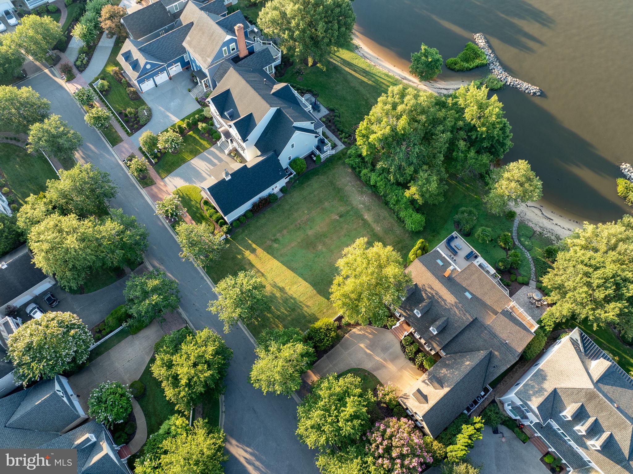 GOVERNOR'S LAND AT TWO RIVERS - Residential