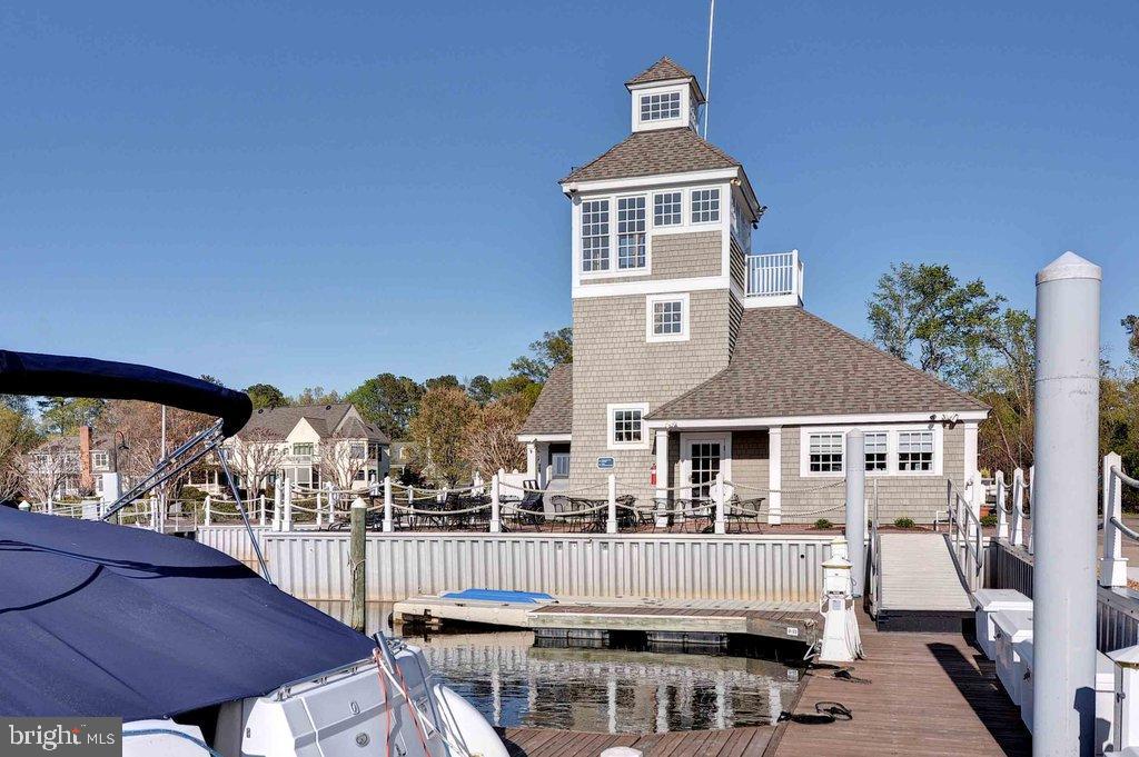 GOVERNOR'S LAND AT TWO RIVERS - Residential