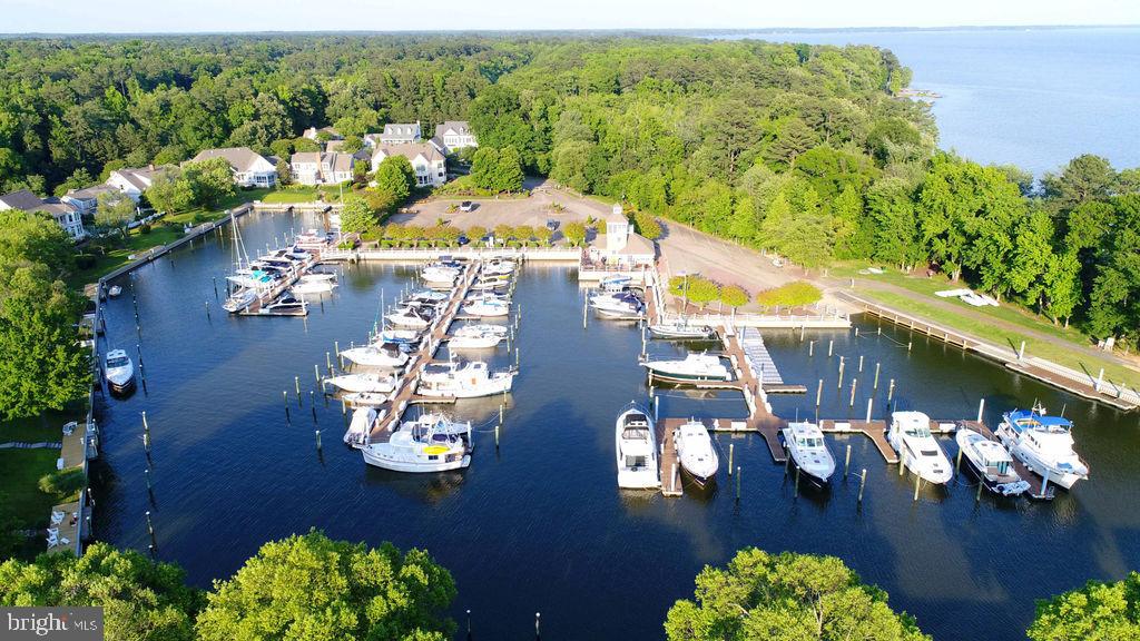 GOVERNOR'S LAND AT TWO RIVERS - Residential