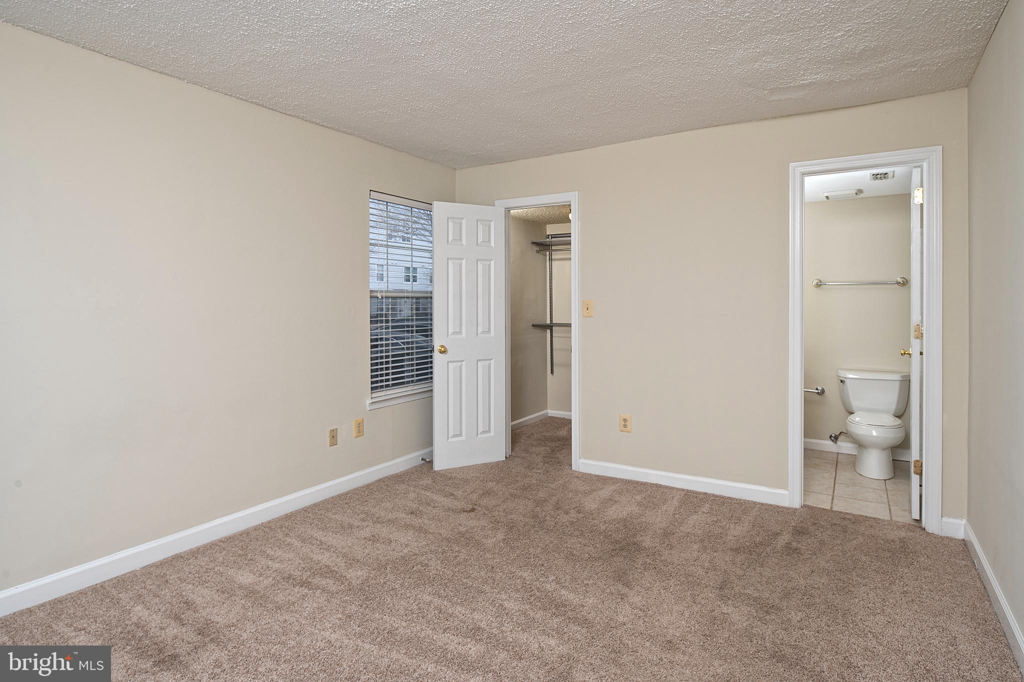 VISTAS AT LAUREL LAKES - Residential Lease