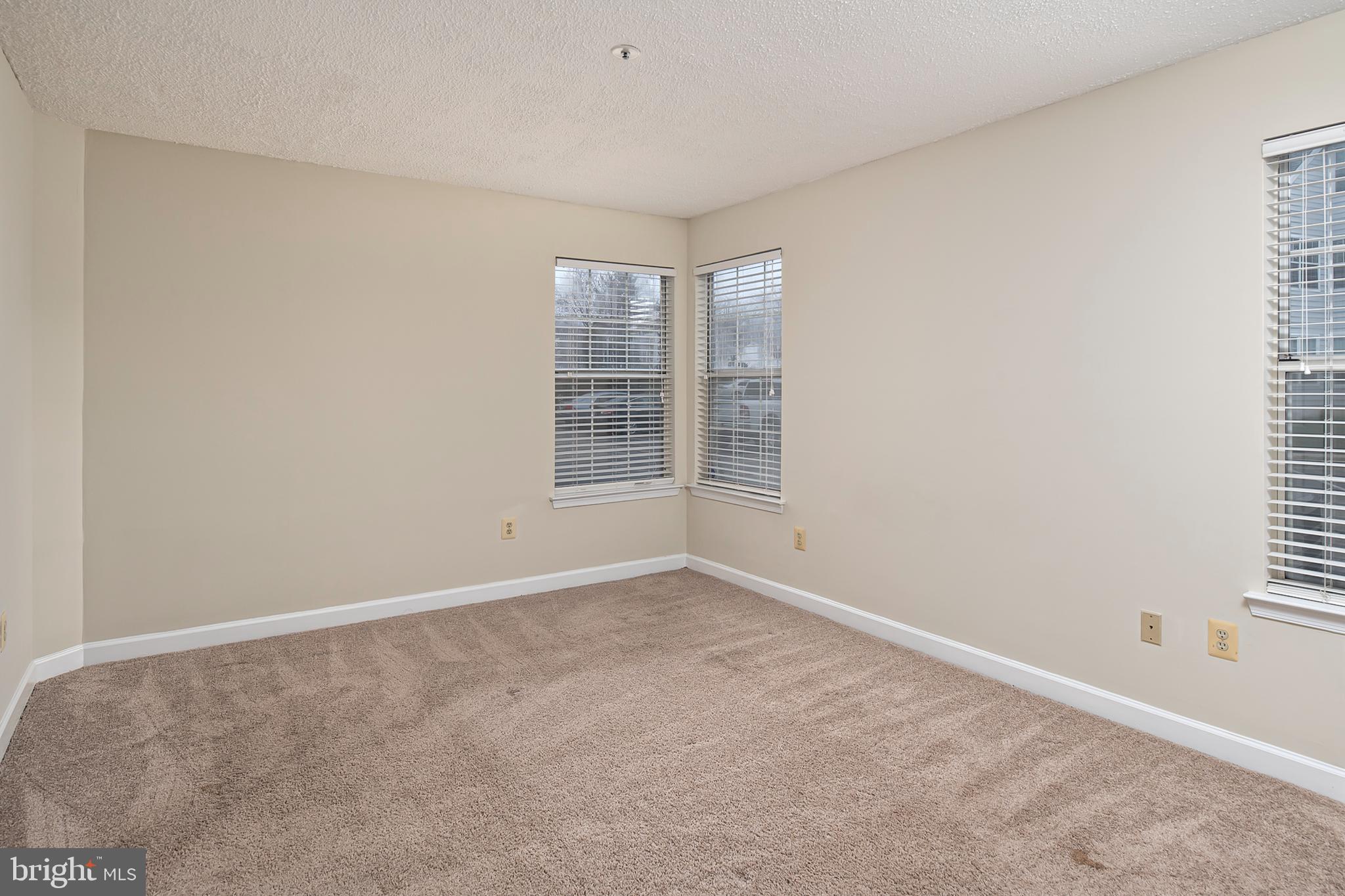 VISTAS AT LAUREL LAKES - Residential Lease