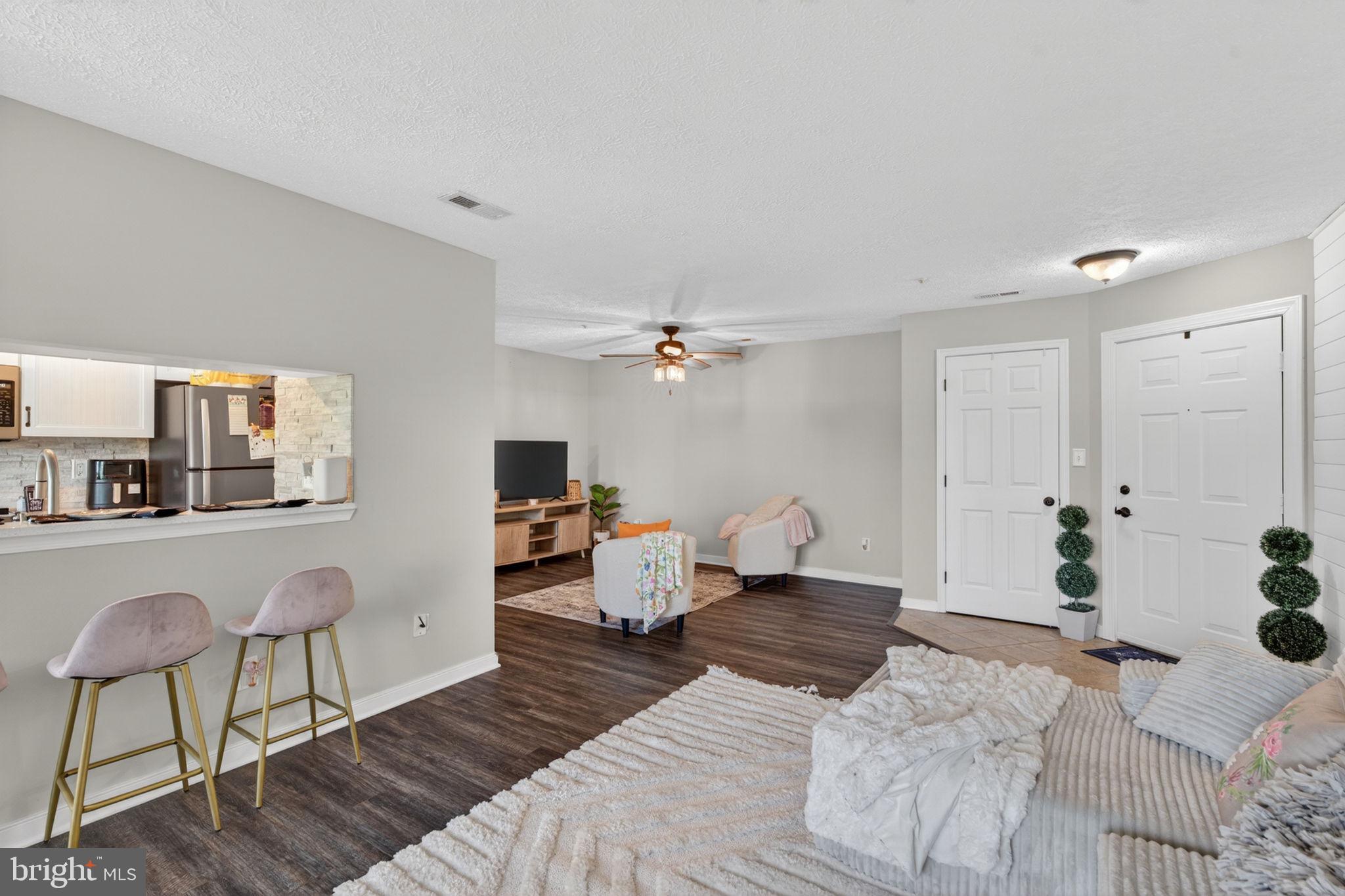 POND CONDOMINIUMS - Residential