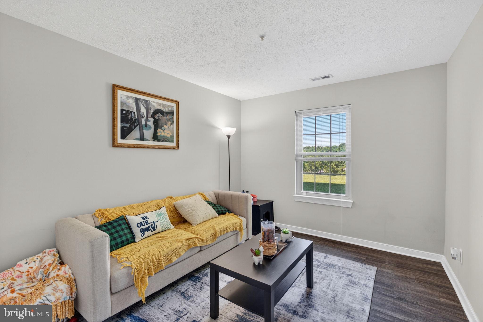 POND CONDOMINIUMS - Residential