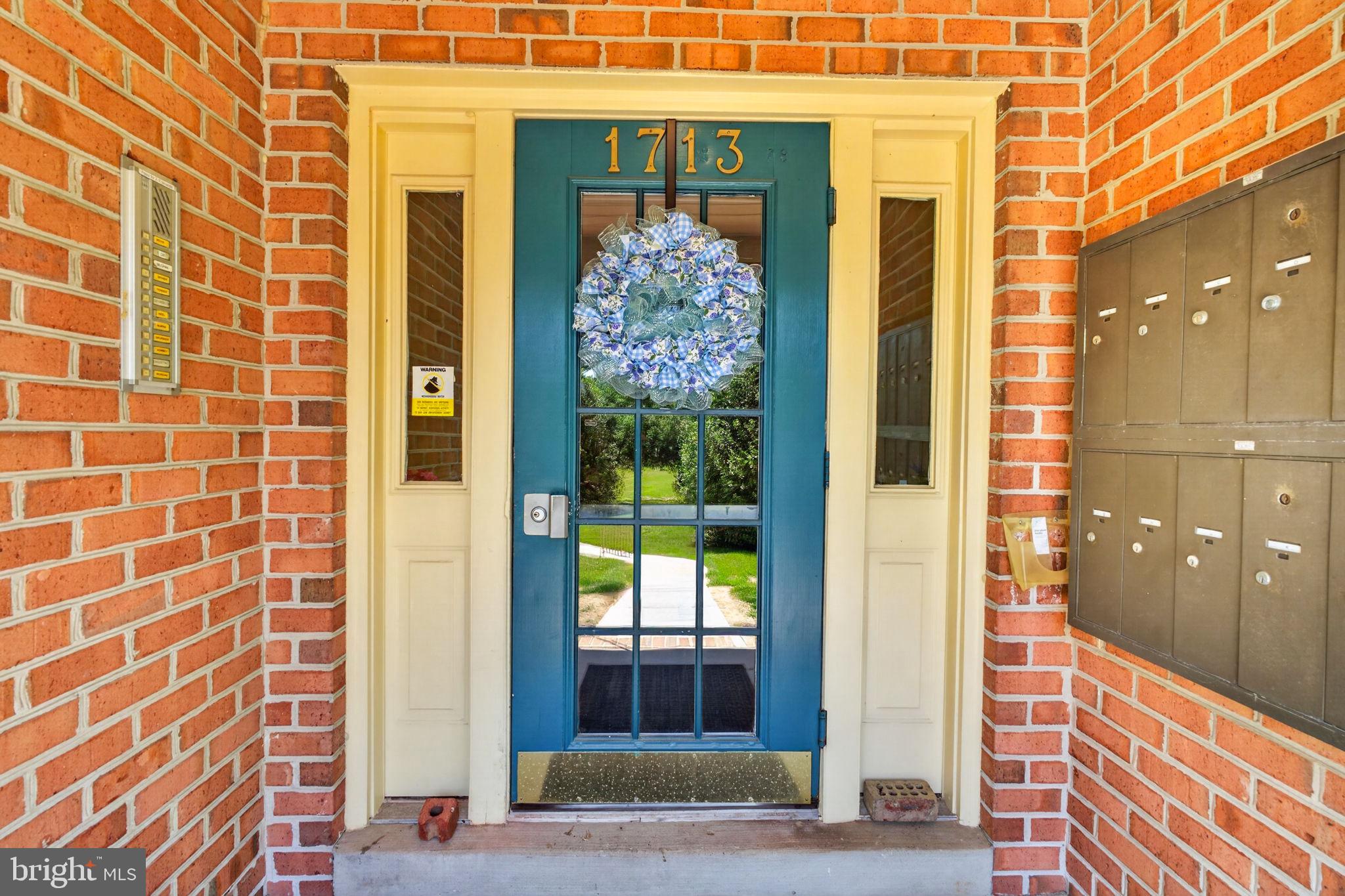 POND CONDOMINIUMS - Residential