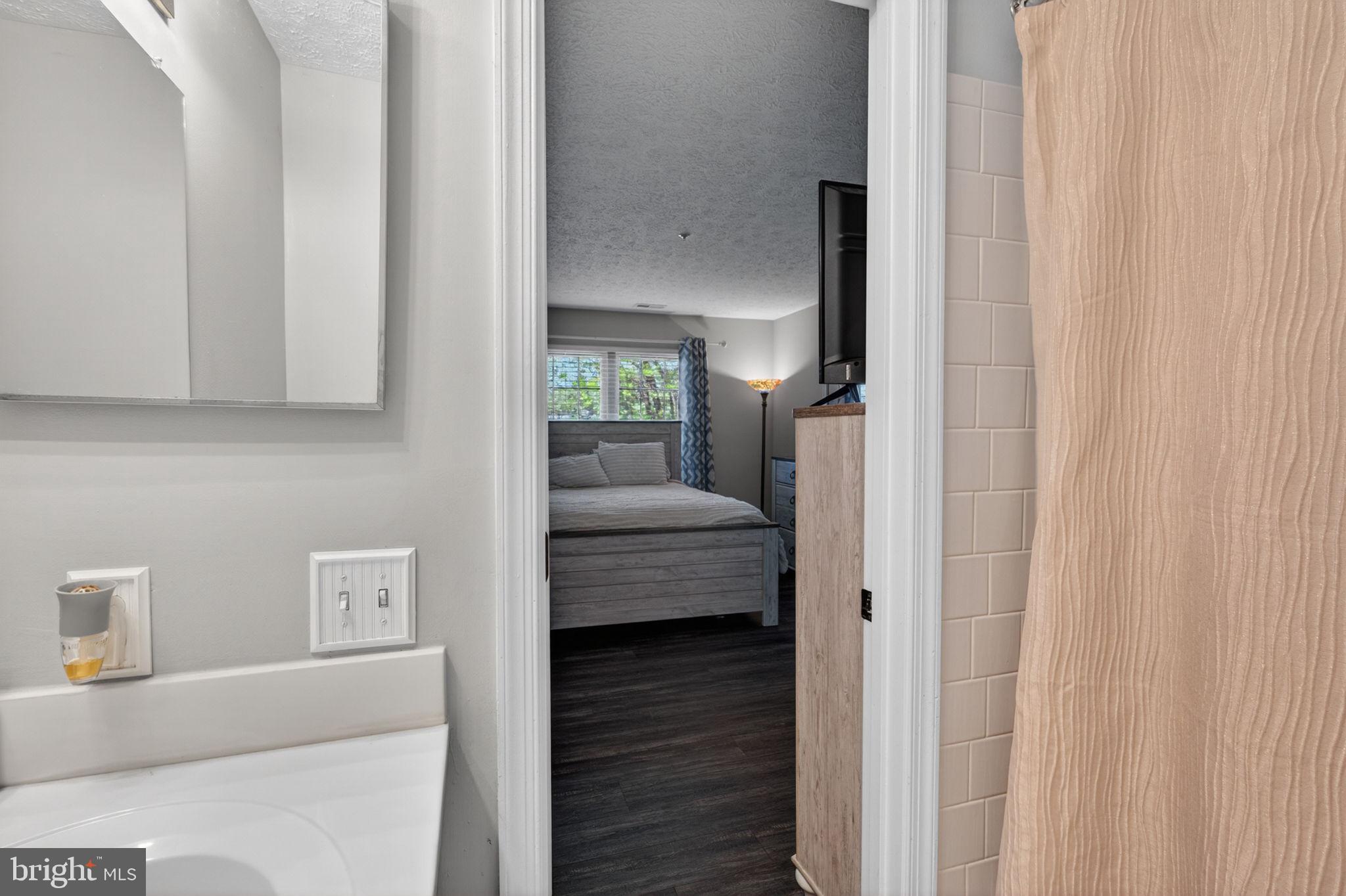 POND CONDOMINIUMS - Residential