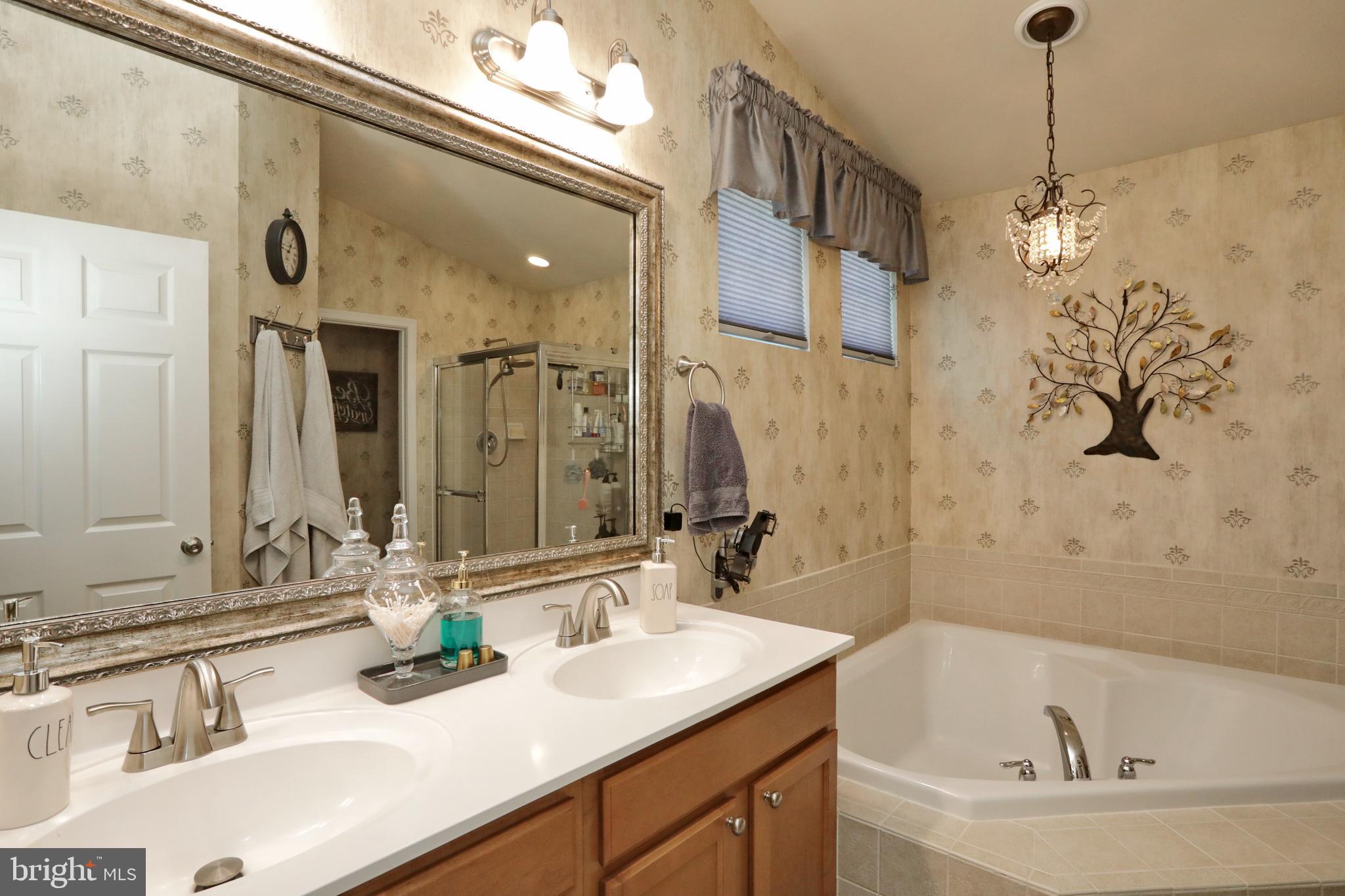 BRENTWOOD - Residential