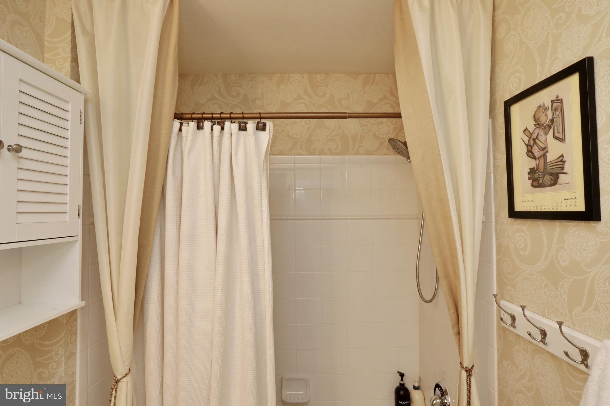 BRENTWOOD - Residential