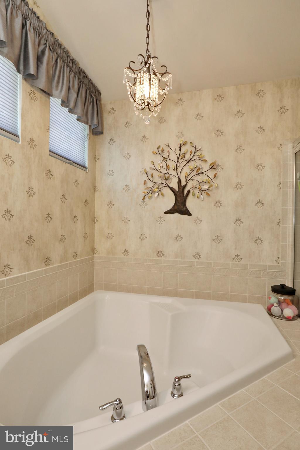 BRENTWOOD - Residential