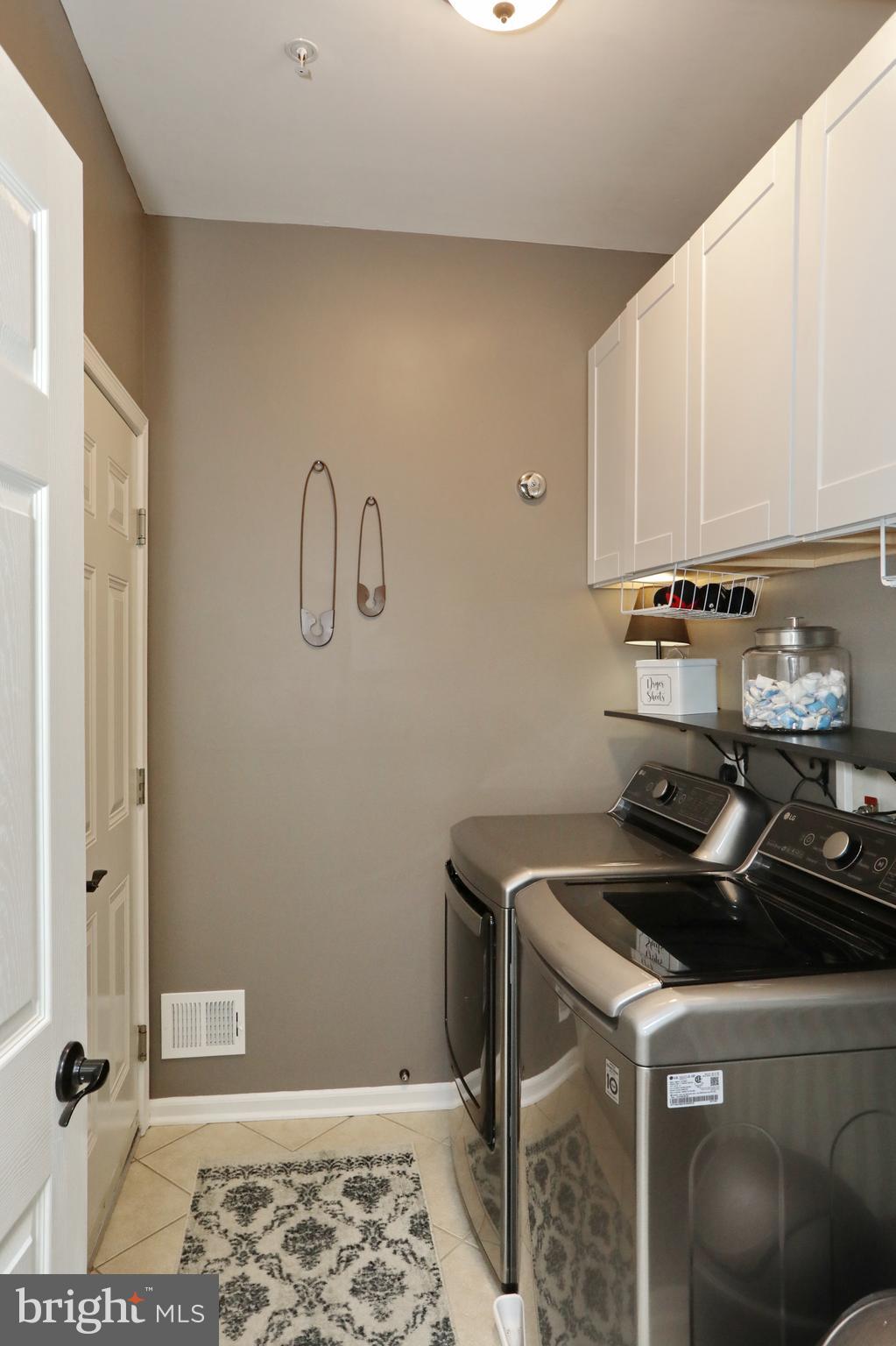 BRENTWOOD - Residential