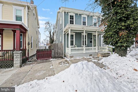 526 N PITT STREET CARLISLE PA 17013