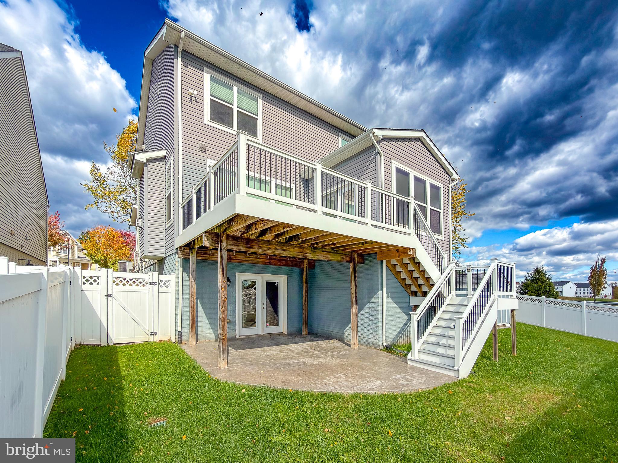 TUSCARORA CREEK - Residential