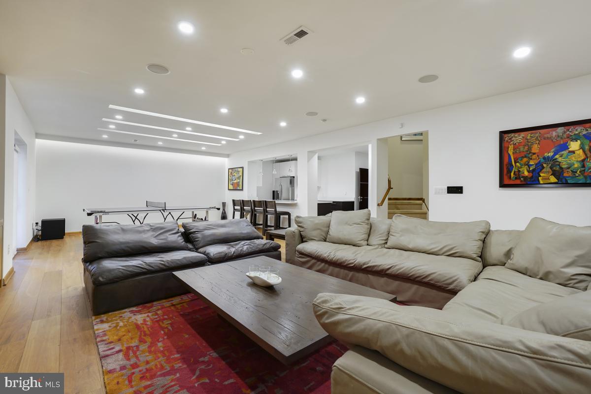 BRAMBLETON LANDBAY - Residential