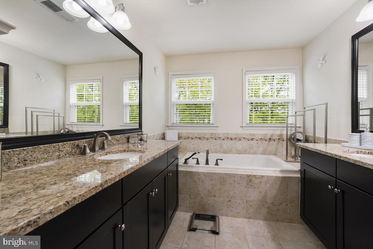 BRAMBLETON LANDBAY - Residential