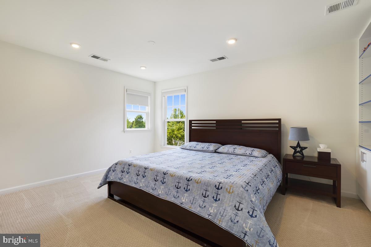 BRAMBLETON LANDBAY - Residential