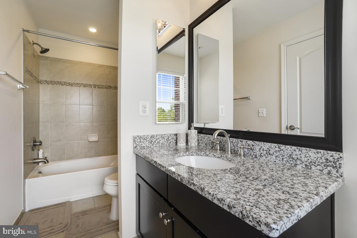 BRAMBLETON LANDBAY - Residential