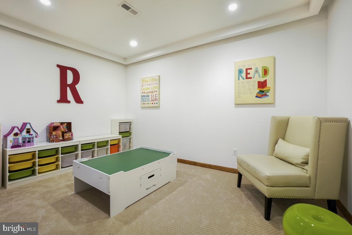 BRAMBLETON LANDBAY - Residential