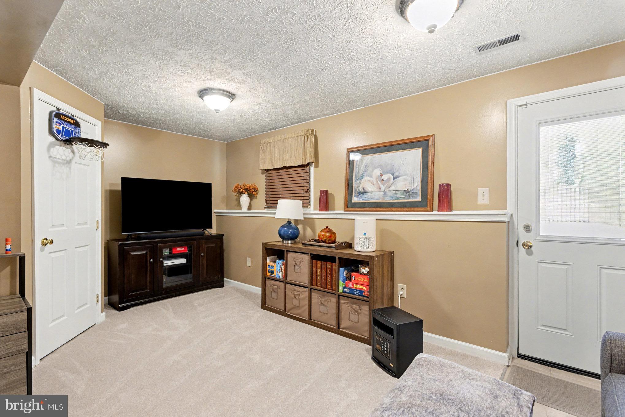 CHESTNUT HILL COVE - Residential