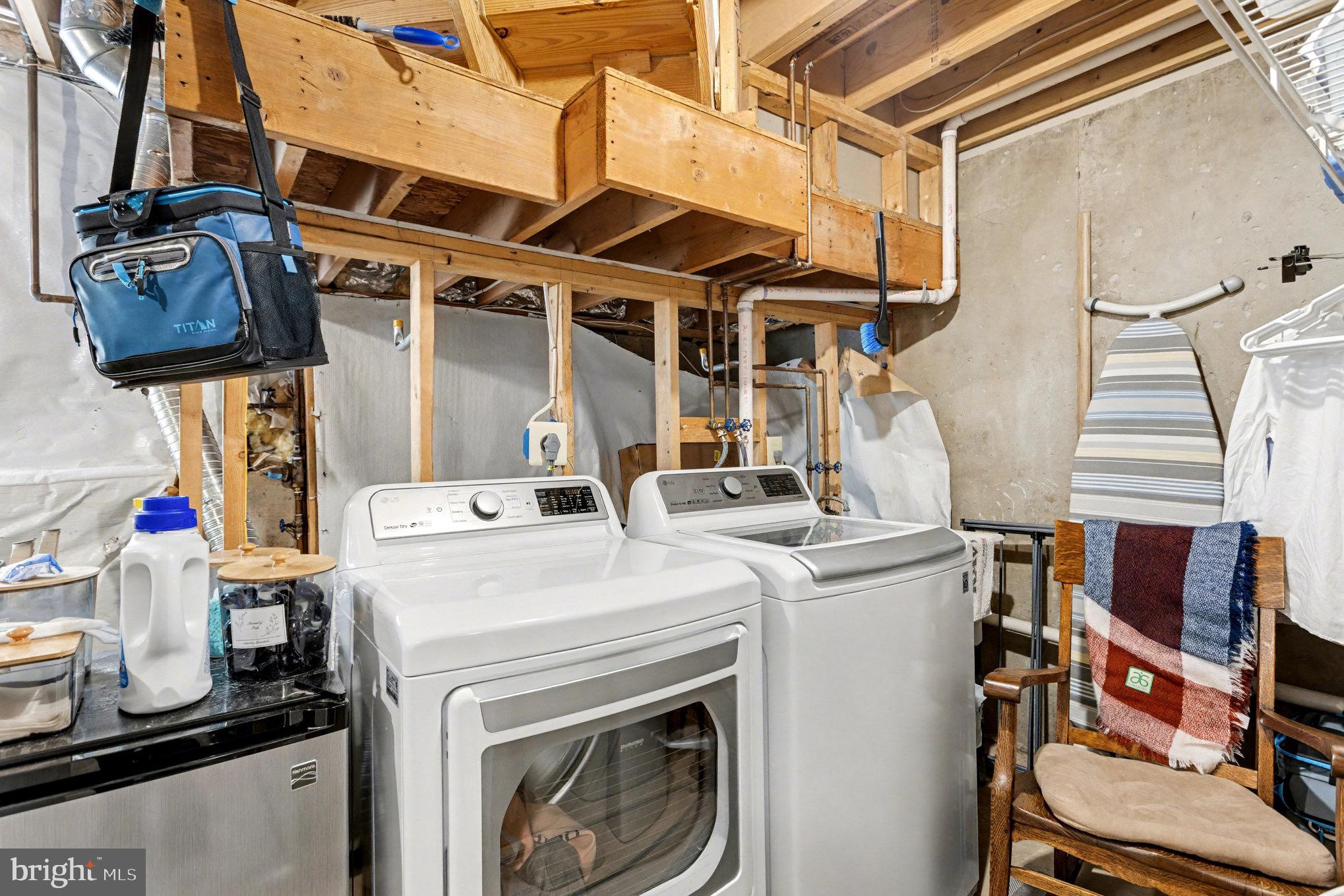 CHESTNUT HILL COVE - Residential