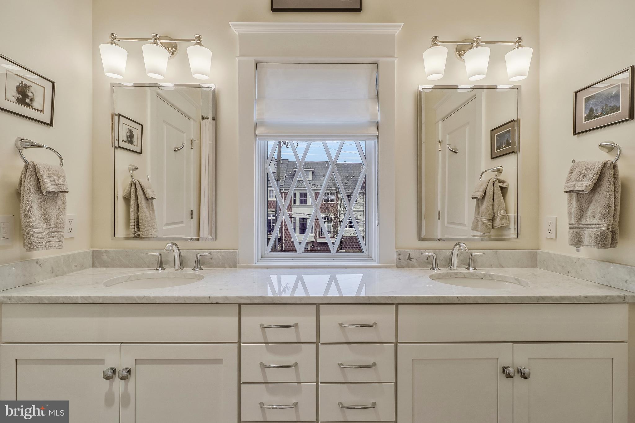 PARC OF MCLEAN - Residential