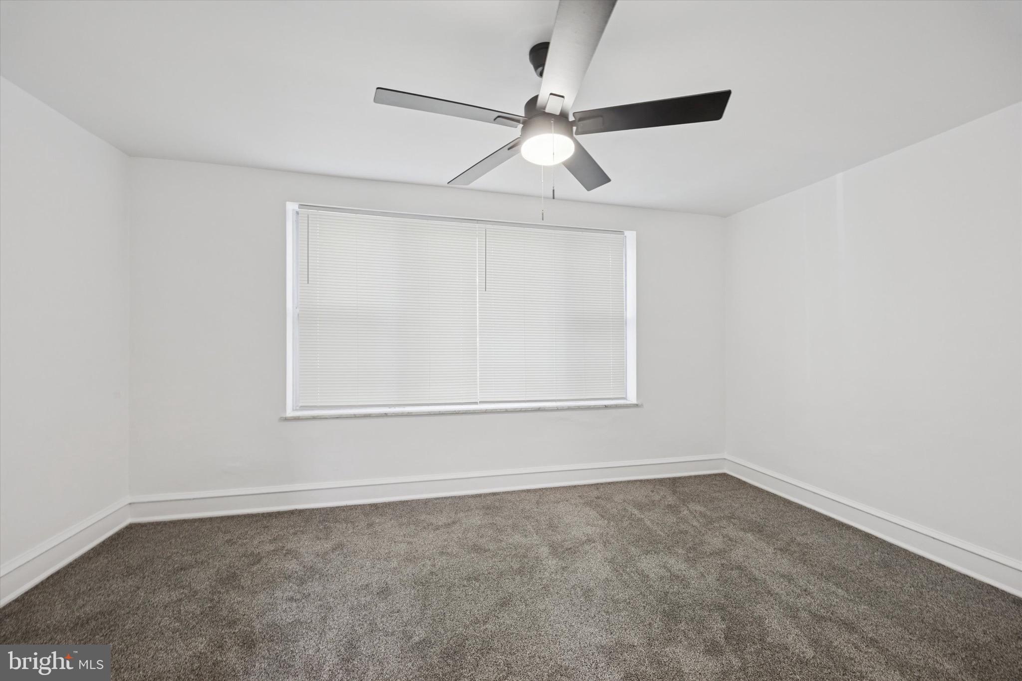 ELMWOOD PARK - Residential