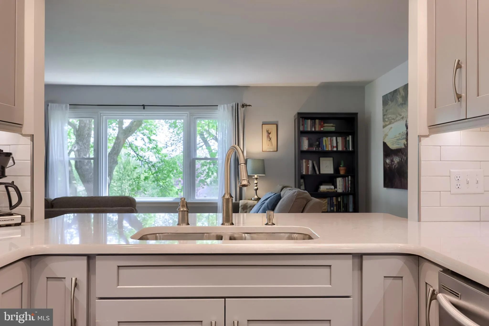 Lancaster, Pennsylvania 17601, United States, 3 Bedrooms Bedrooms, ,3 BathroomsBathrooms,Residential,Pending,119552