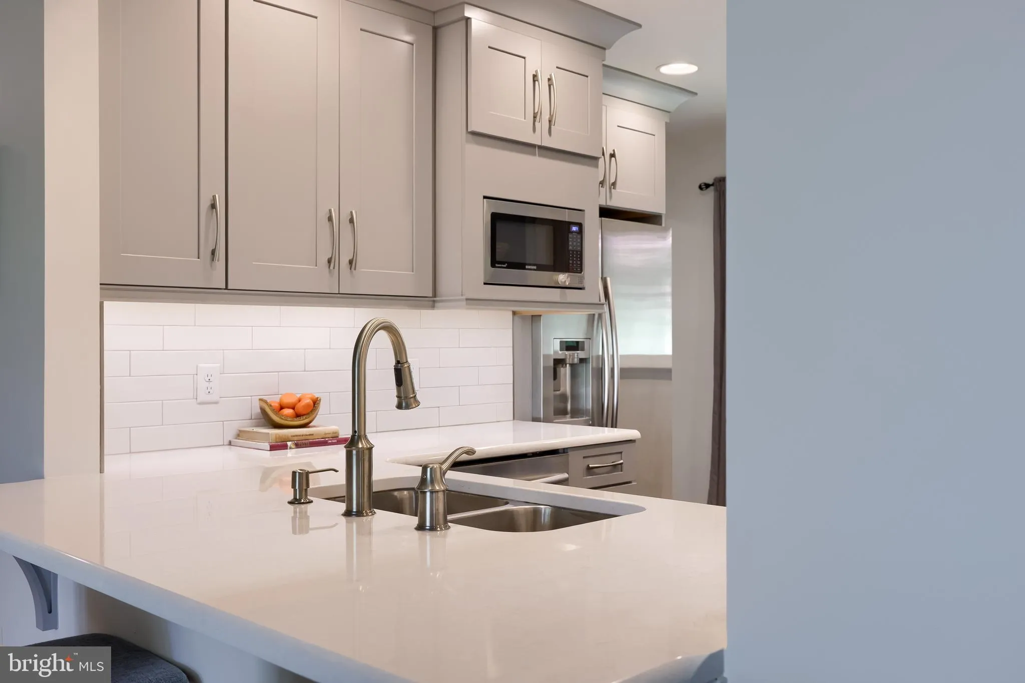 Lancaster, Pennsylvania 17601, United States, 3 Bedrooms Bedrooms, ,3 BathroomsBathrooms,Residential,Pending,119552