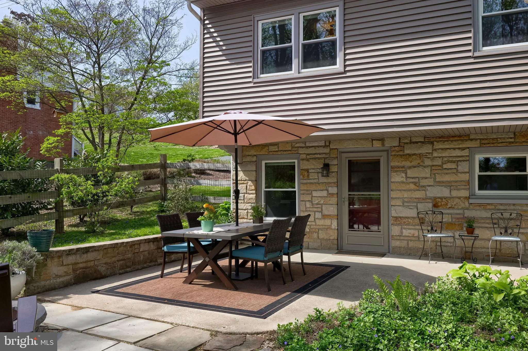 Lancaster, Pennsylvania 17601, United States, 3 Bedrooms Bedrooms, ,3 BathroomsBathrooms,Residential,Pending,119552