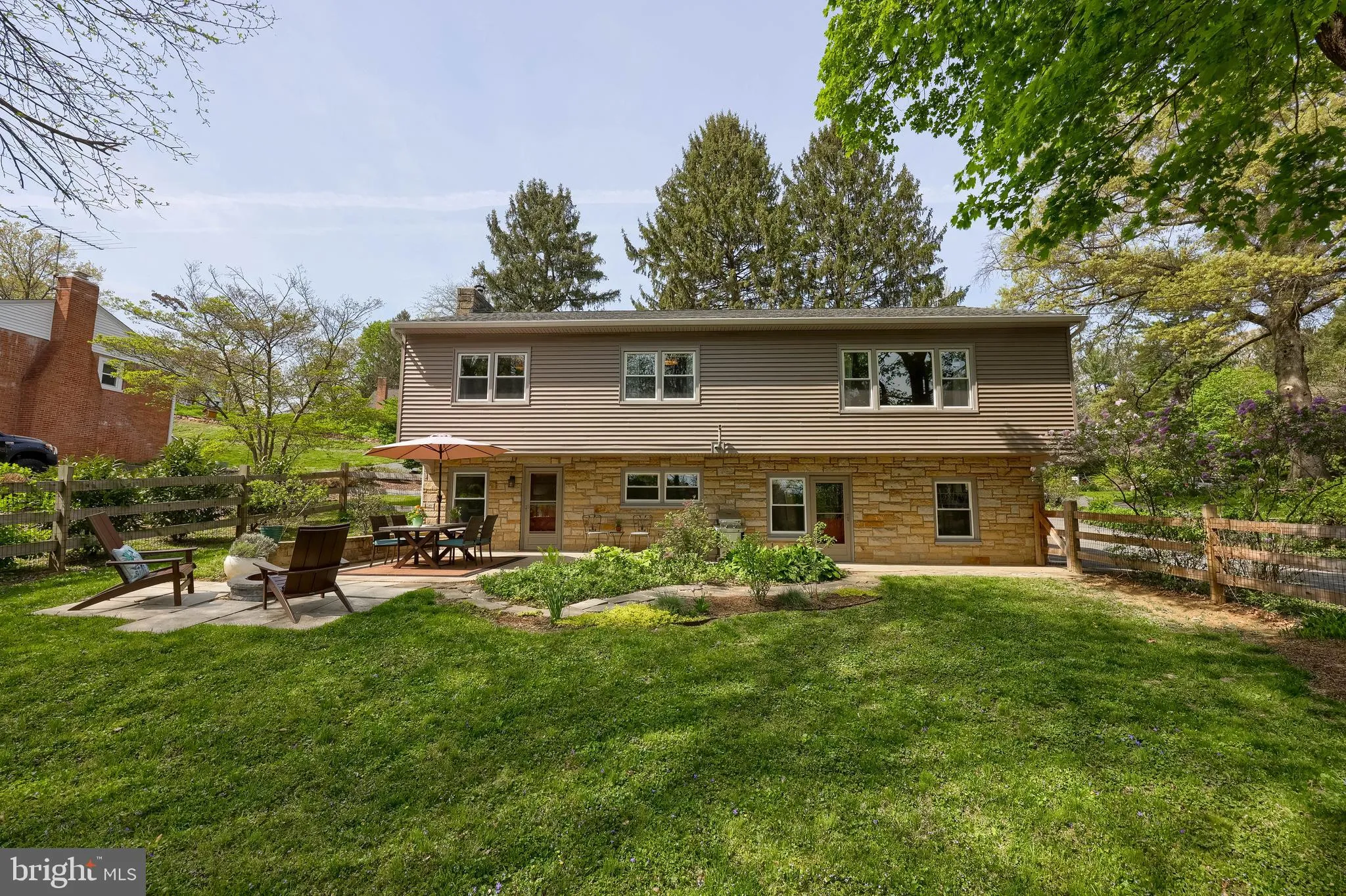 Lancaster, Pennsylvania 17601, United States, 3 Bedrooms Bedrooms, ,3 BathroomsBathrooms,Residential,Pending,119552