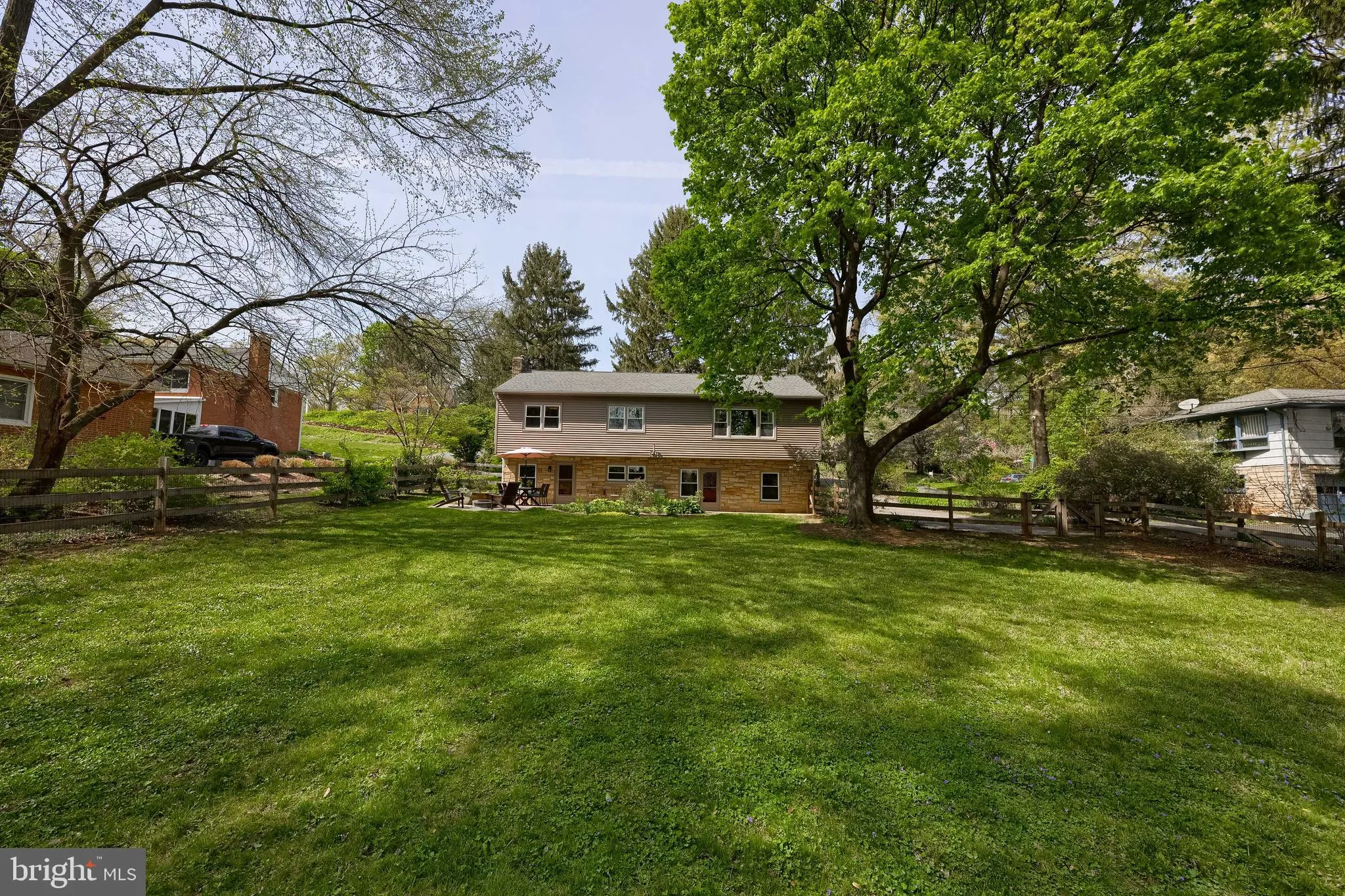 Lancaster, Pennsylvania 17601, United States, 3 Bedrooms Bedrooms, ,3 BathroomsBathrooms,Residential,Pending,119552