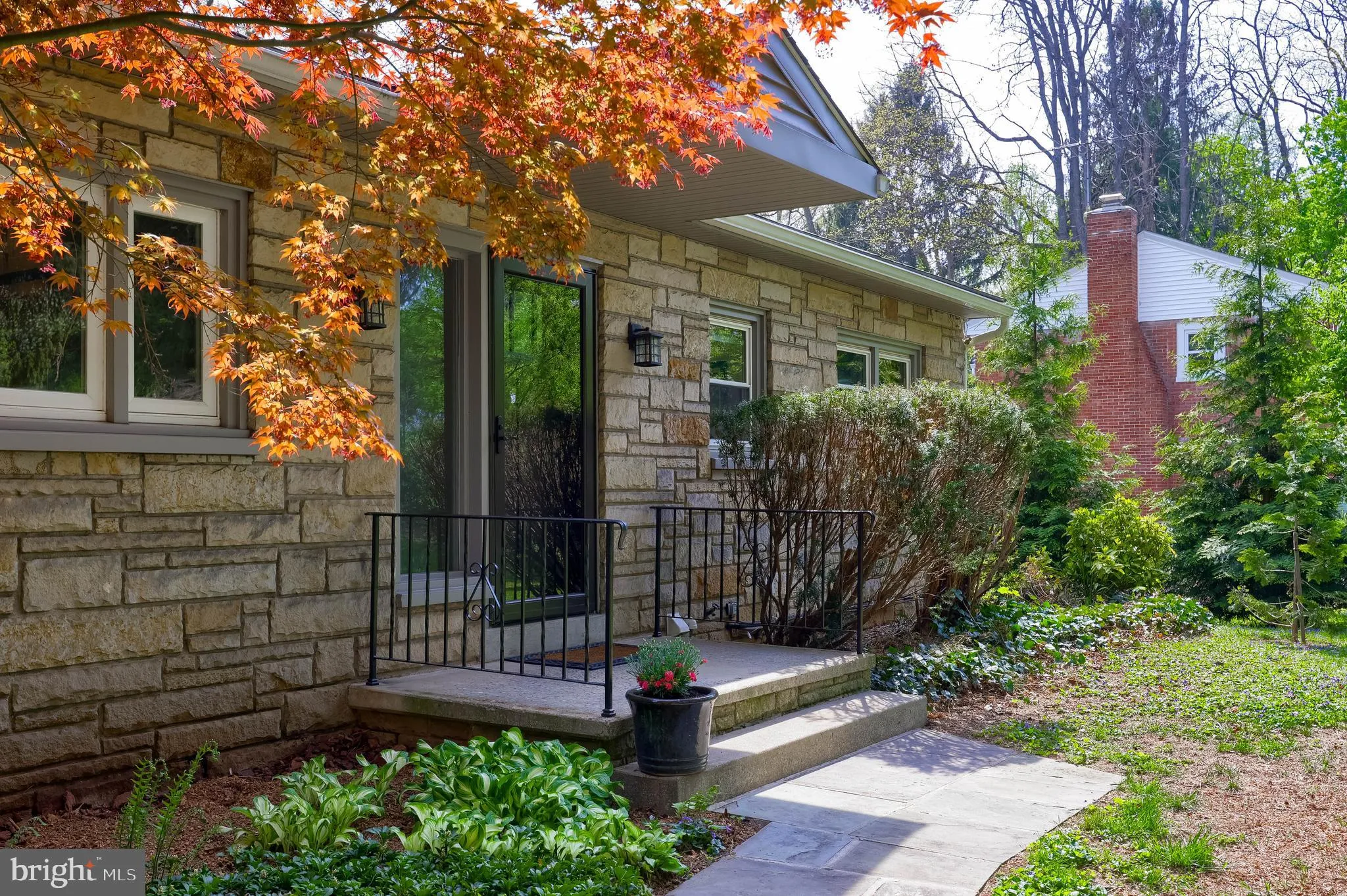 Lancaster, Pennsylvania 17601, United States, 3 Bedrooms Bedrooms, ,3 BathroomsBathrooms,Residential,Pending,119552