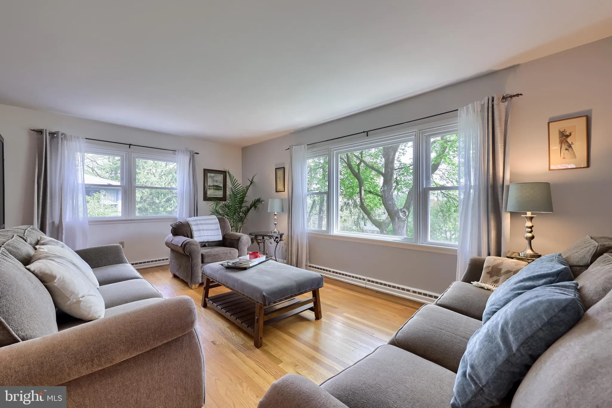 Lancaster, Pennsylvania 17601, United States, 3 Bedrooms Bedrooms, ,3 BathroomsBathrooms,Residential,Pending,119552