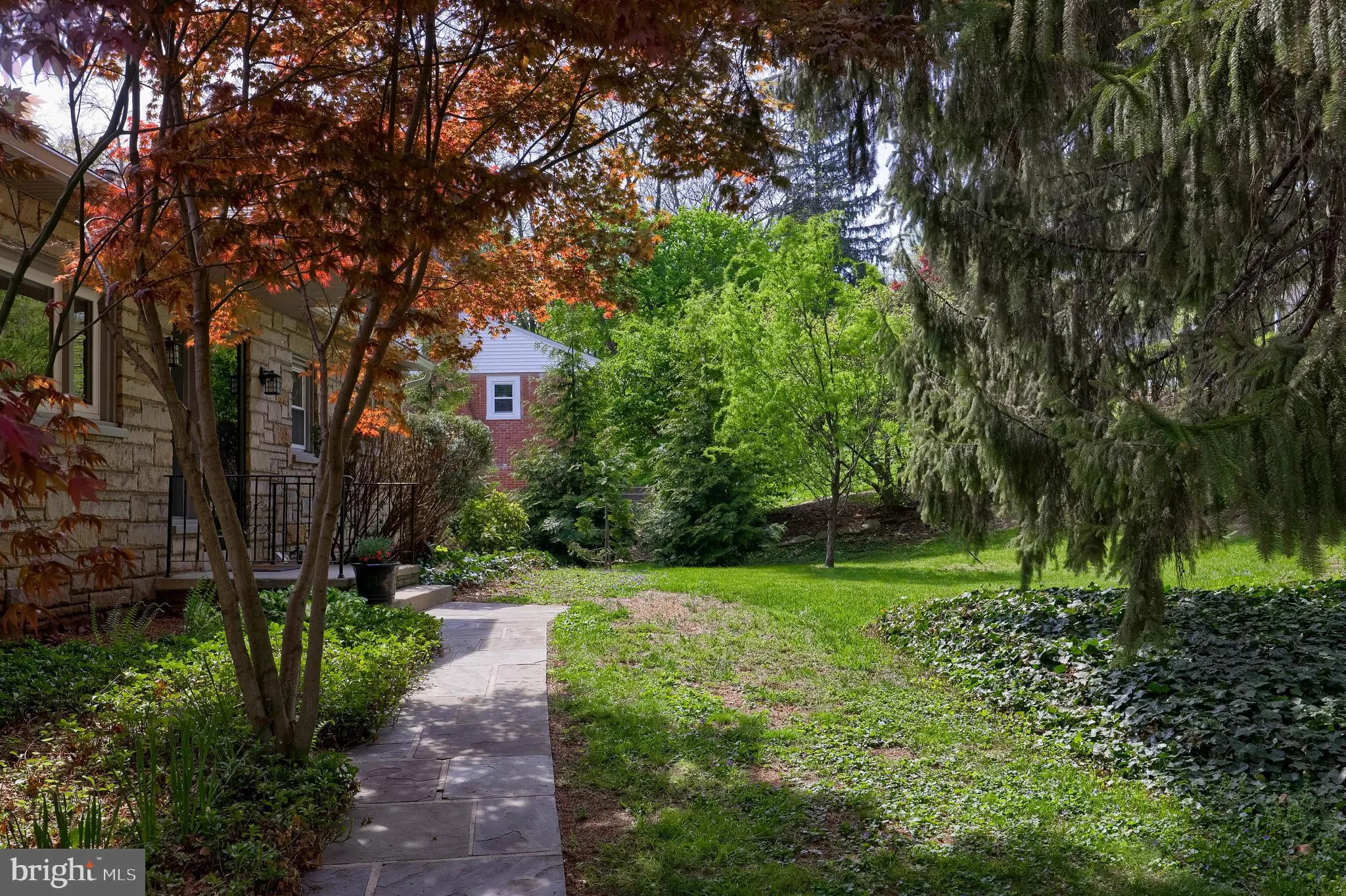 Lancaster, Pennsylvania 17601, United States, 3 Bedrooms Bedrooms, ,3 BathroomsBathrooms,Residential,Pending,119552