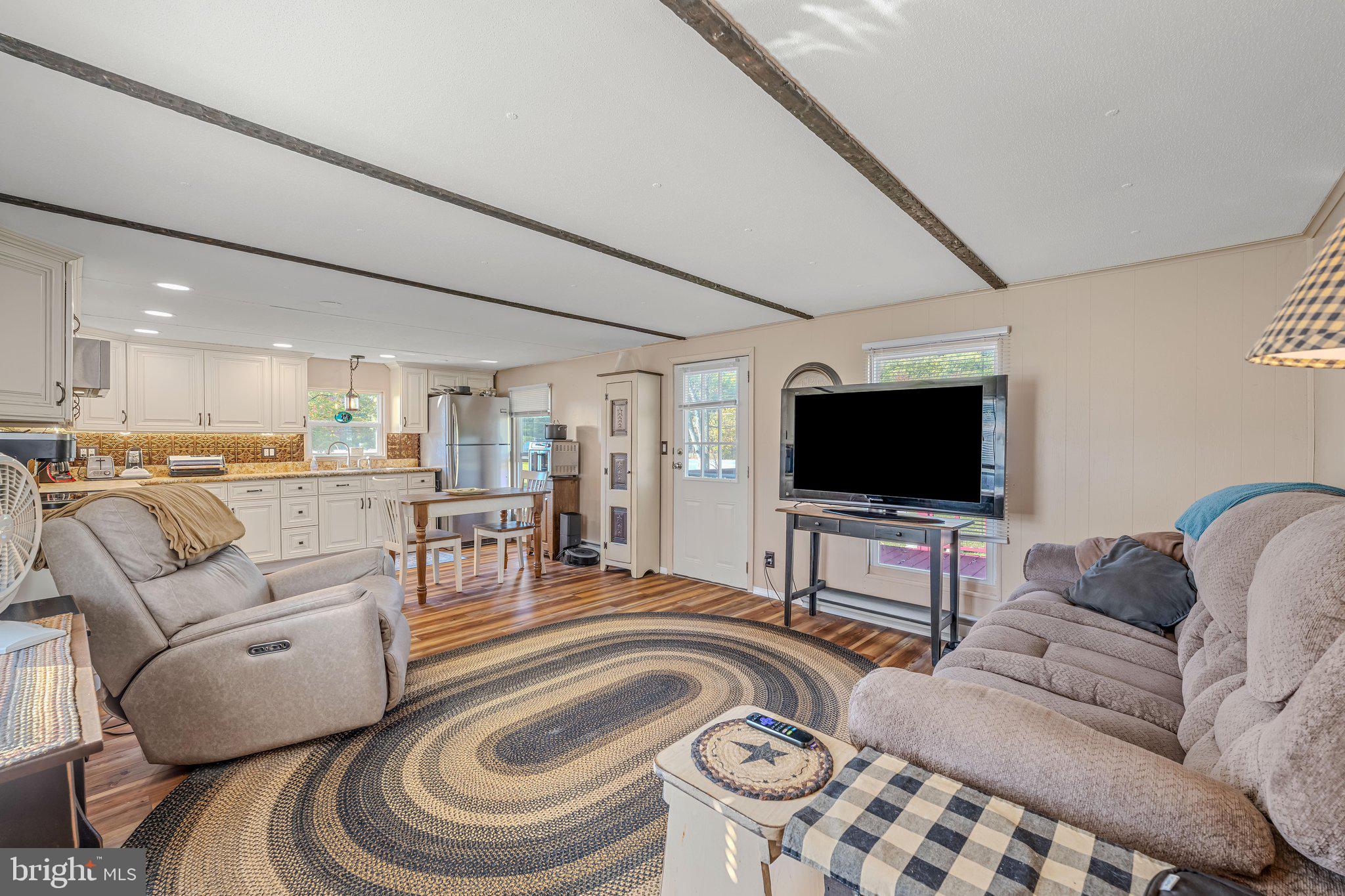 10801 VALLEY ROAD