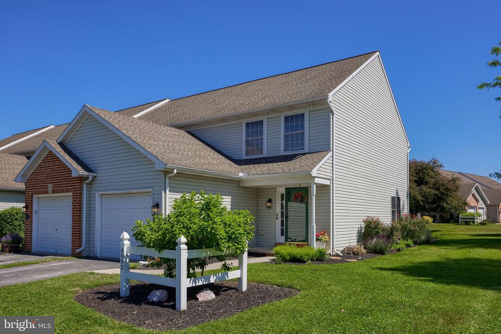 Photo of 4052 Parkside Court, MOUNT JOY, PA 17552 (MLS # PALA2089716)