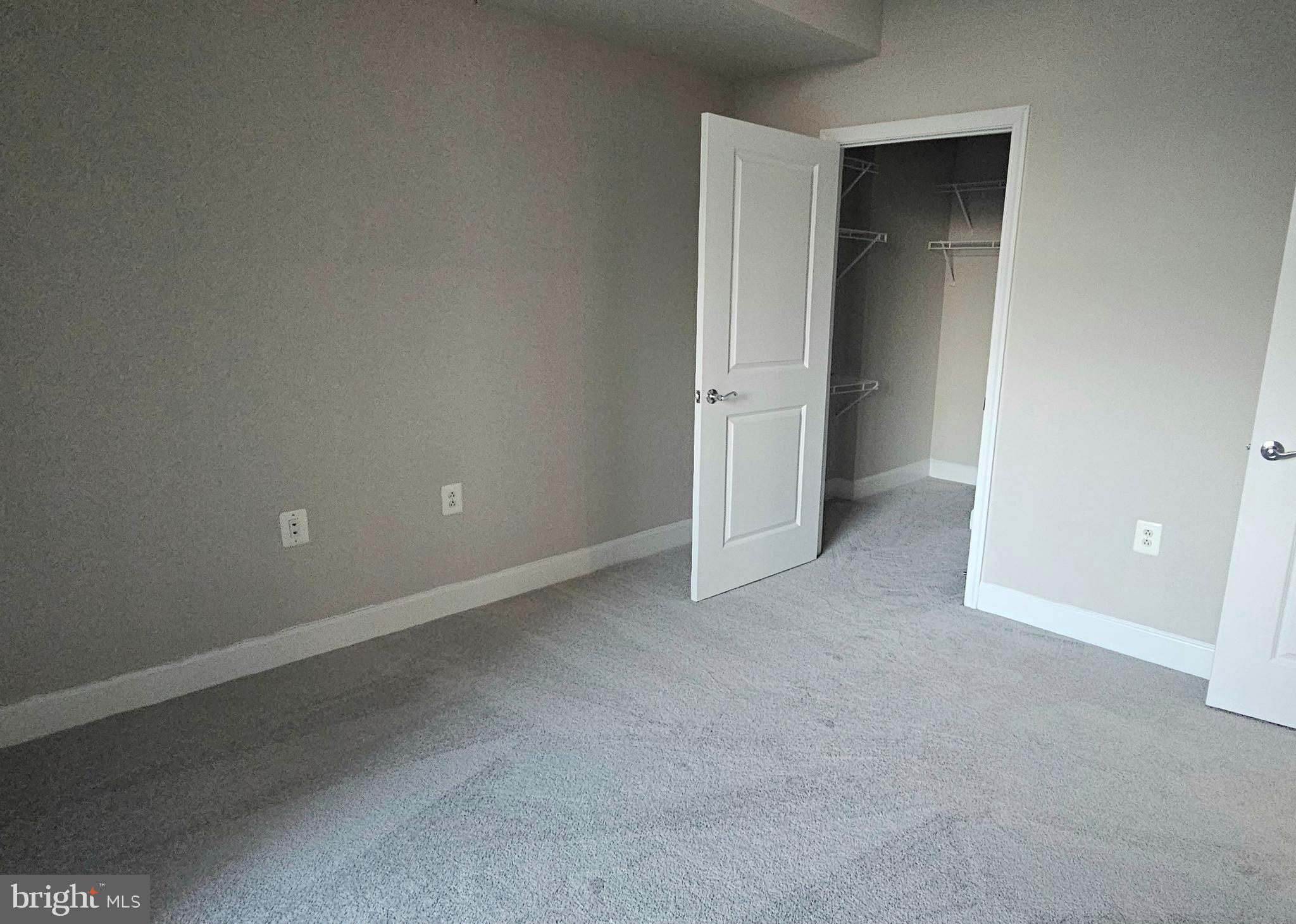 ECLIPSE ON CENTER PARK - Residential