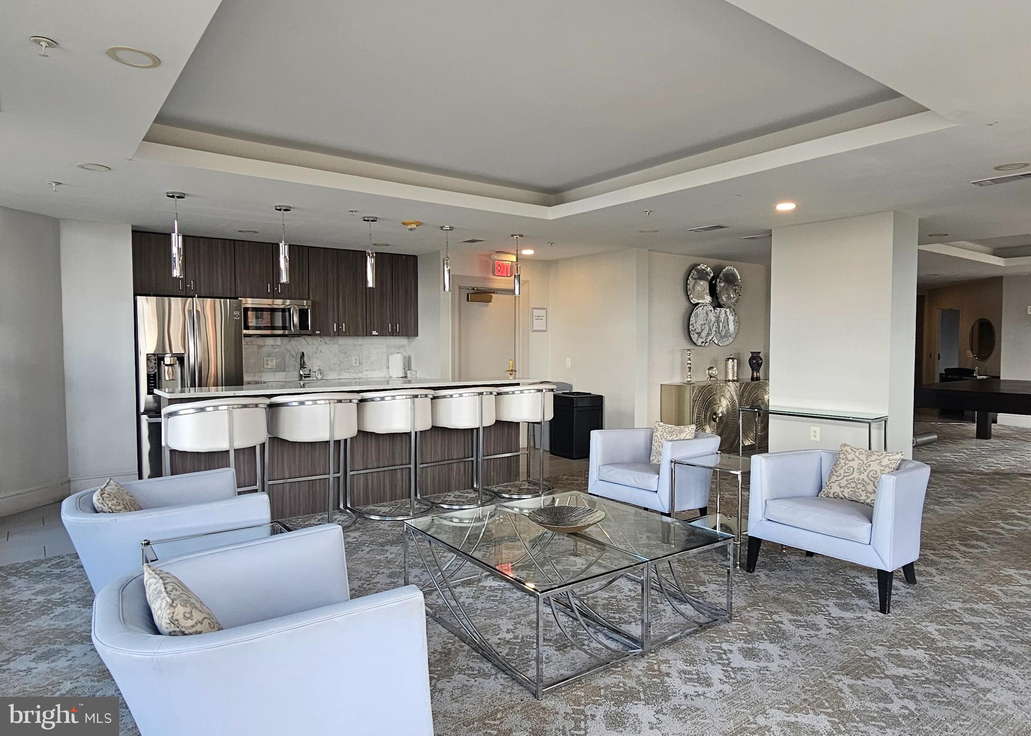 ECLIPSE ON CENTER PARK - Residential