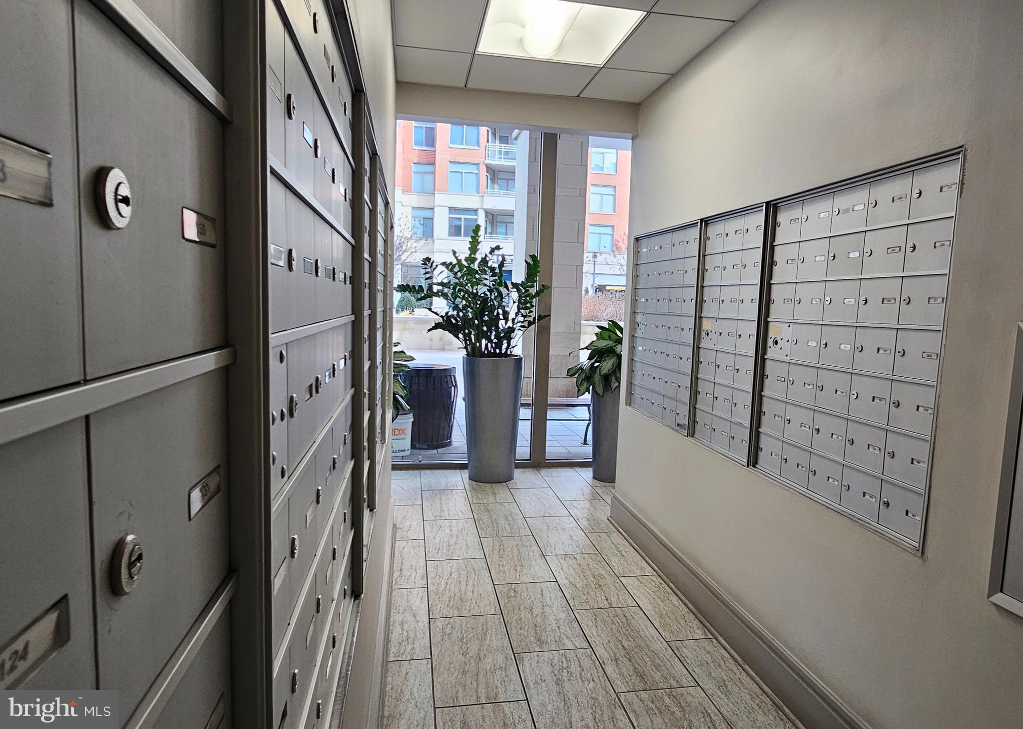 ECLIPSE ON CENTER PARK - Residential