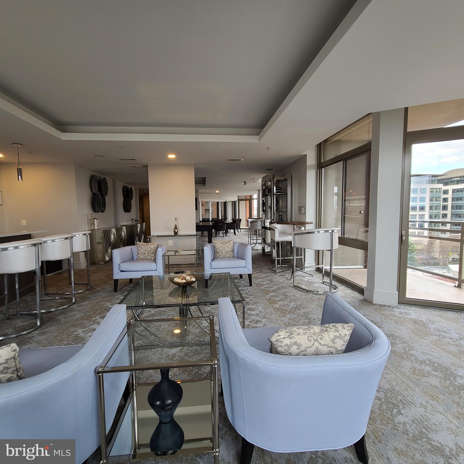 ECLIPSE ON CENTER PARK - Residential