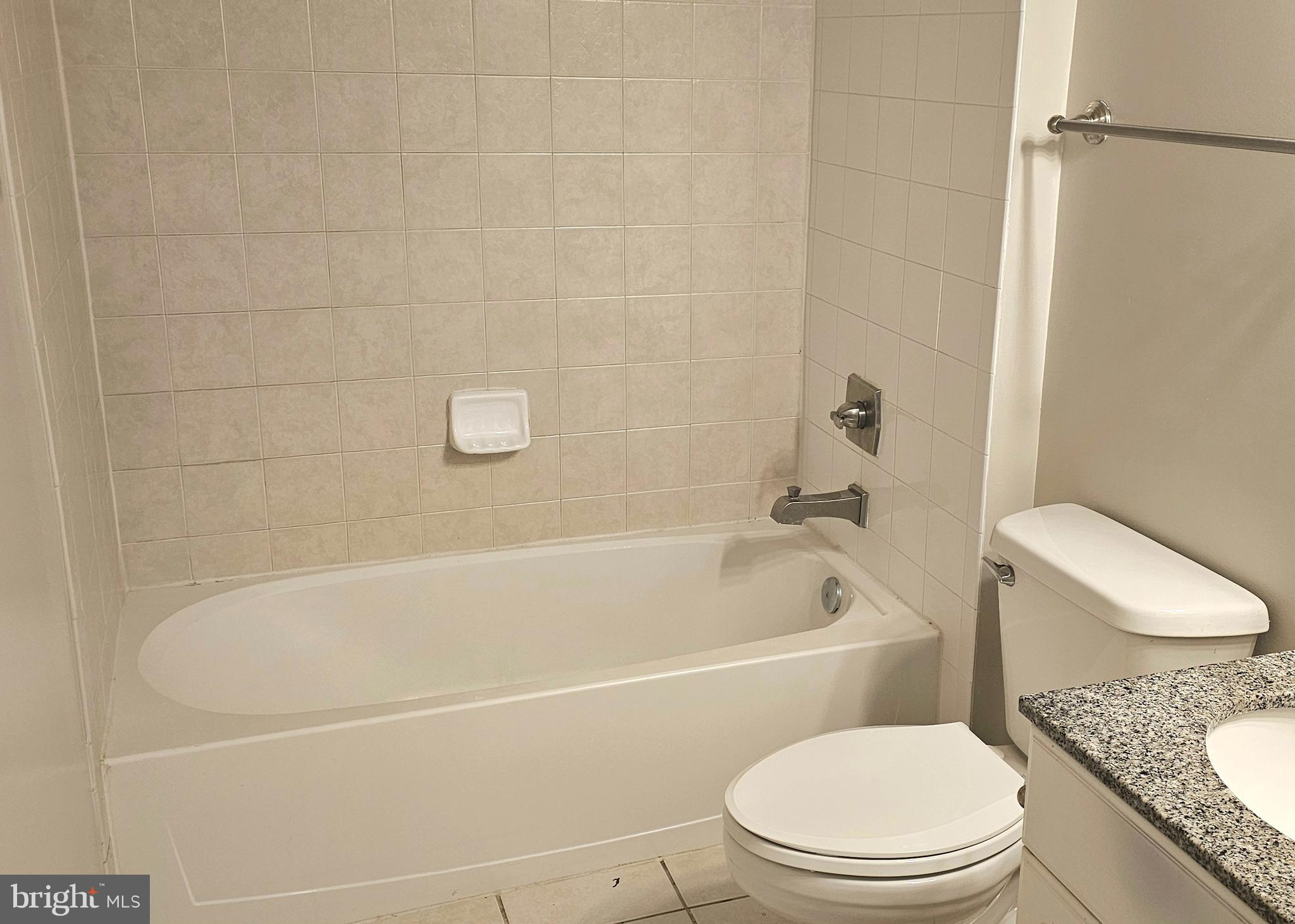 ECLIPSE ON CENTER PARK - Residential