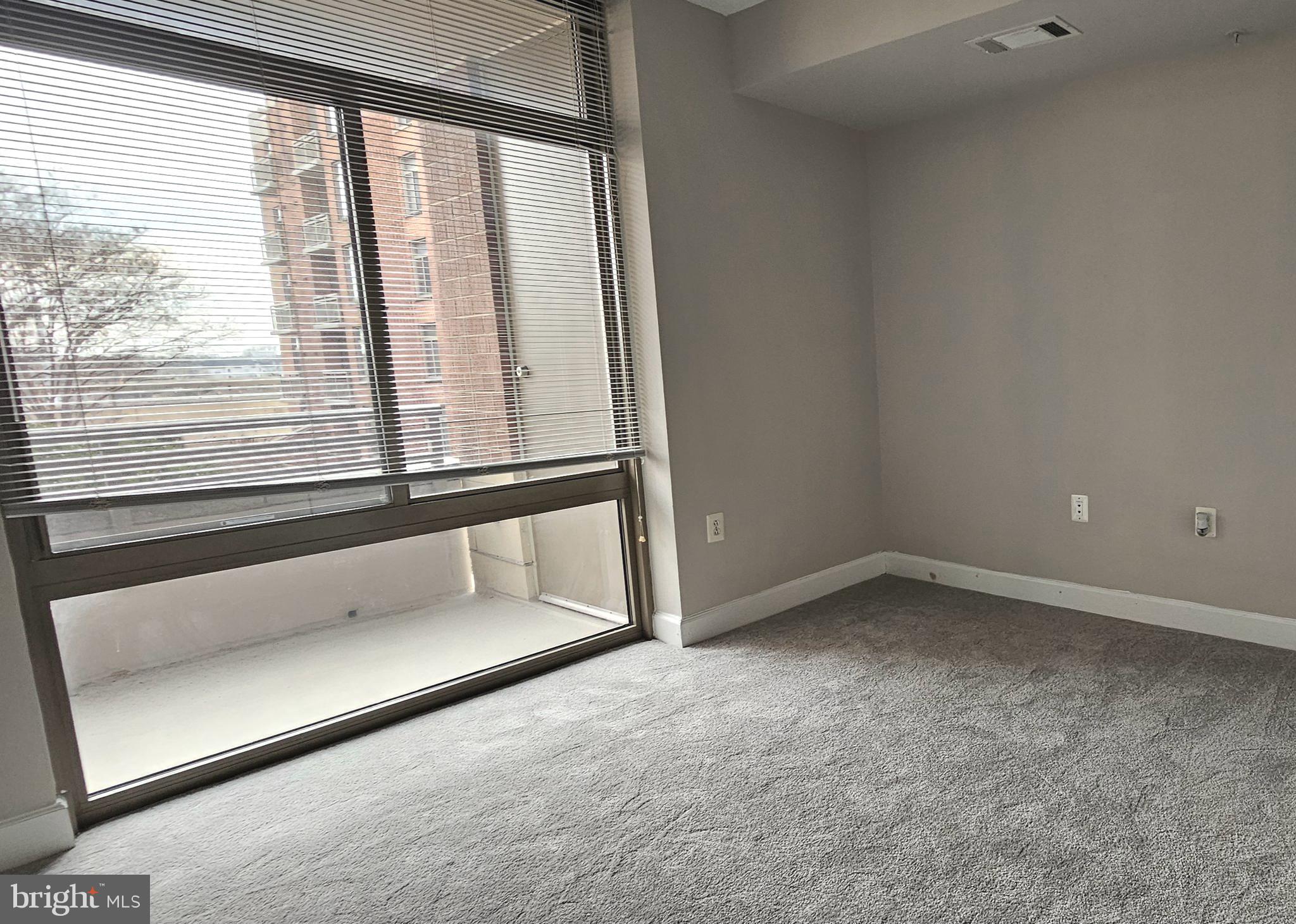 ECLIPSE ON CENTER PARK - Residential