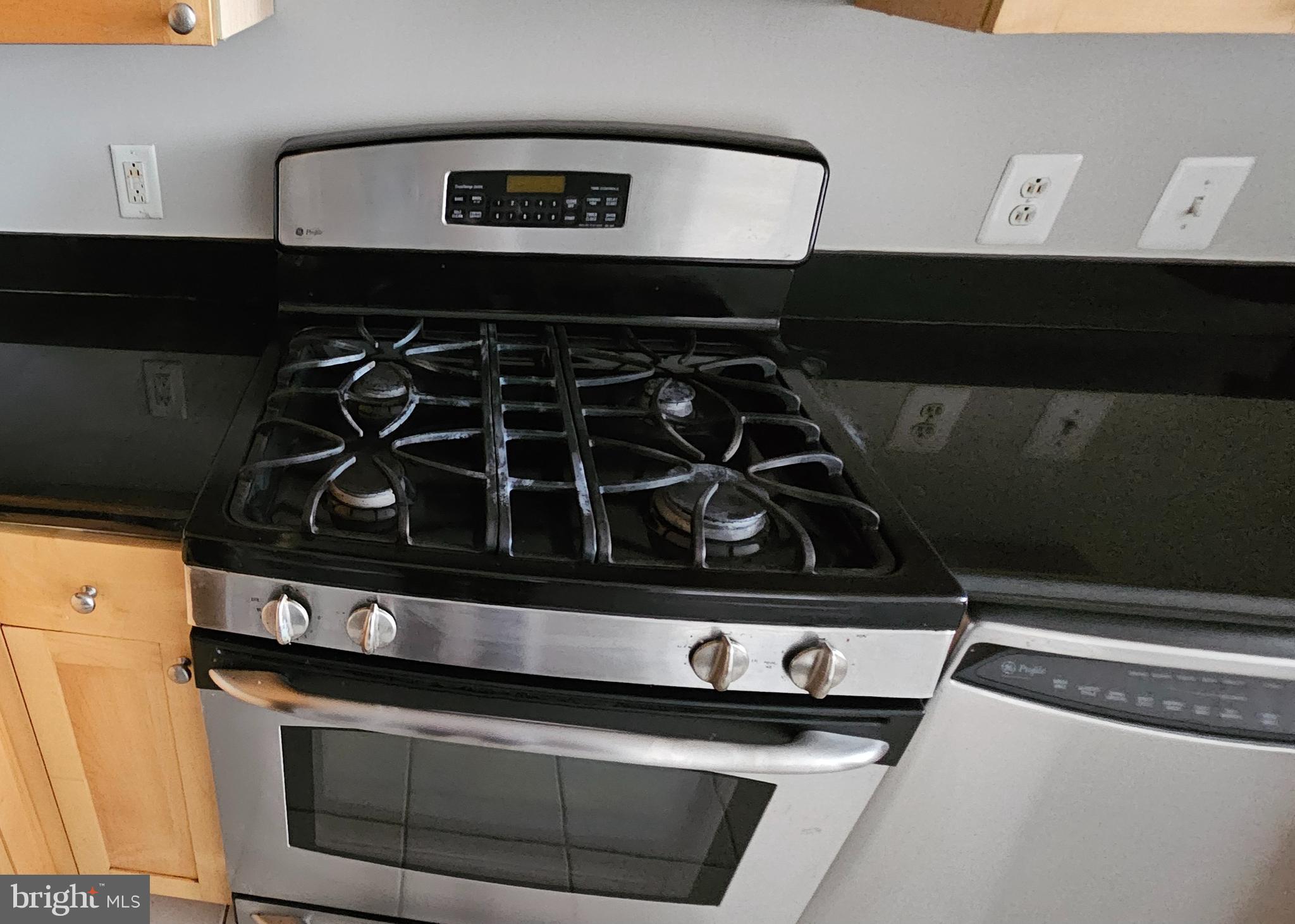 ECLIPSE ON CENTER PARK - Residential