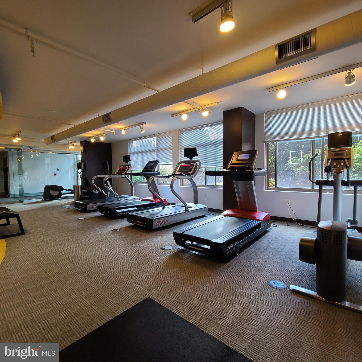 ECLIPSE ON CENTER PARK - Residential