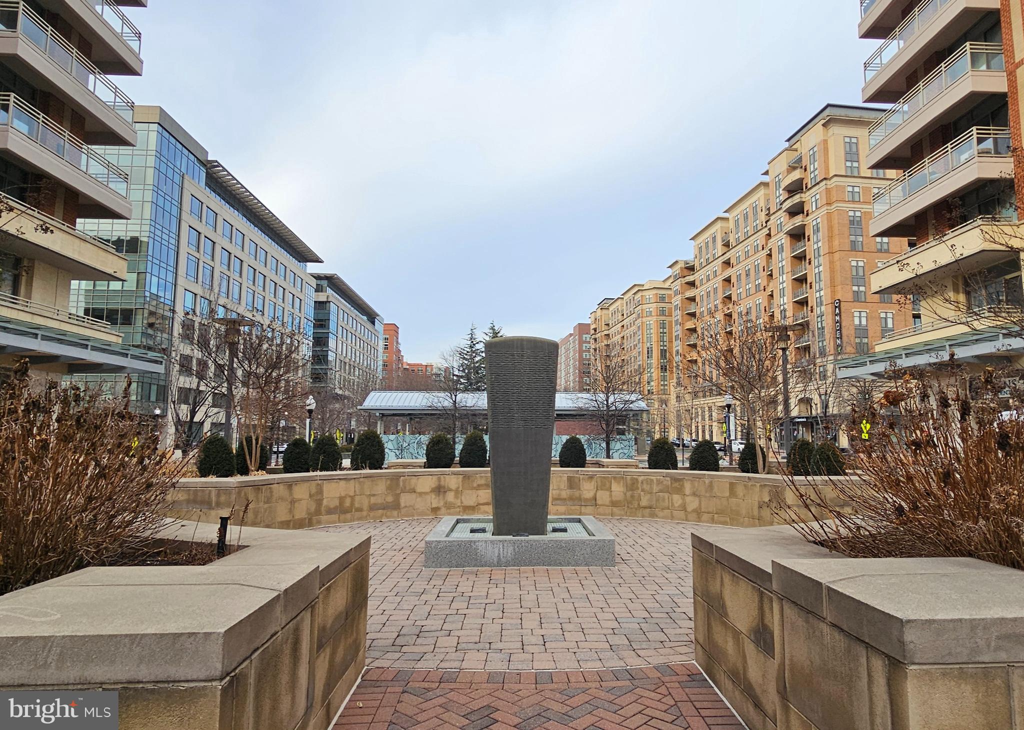 ECLIPSE ON CENTER PARK - Residential