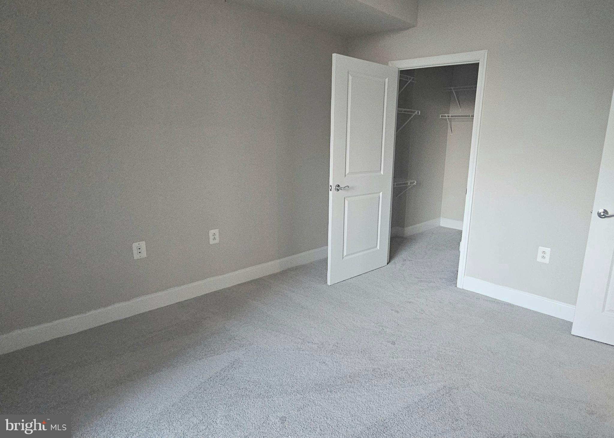 ECLIPSE ON CENTER PARK - Residential