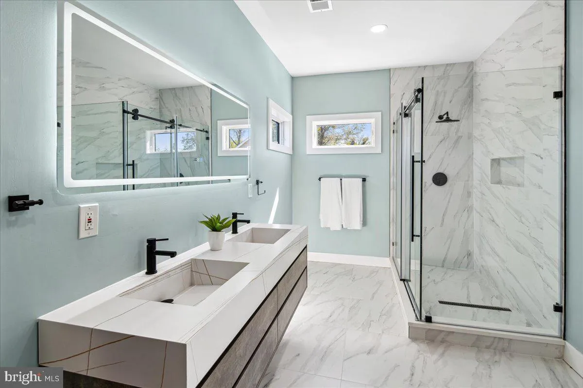 Princeton, New Jersey 08540, United States, 4 Bedrooms Bedrooms, ,4 BathroomsBathrooms,Residential,Contingent,215290